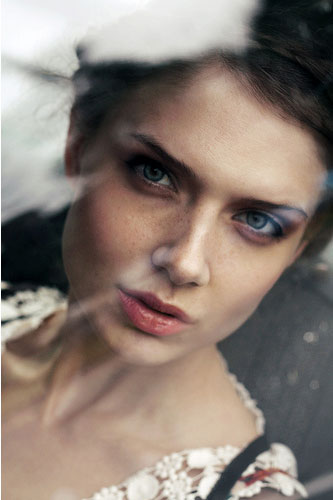 Female model photo shoot of Melanie Tremblay