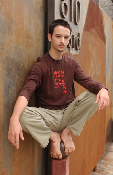 Male model photo shoot of Jeremy Hale