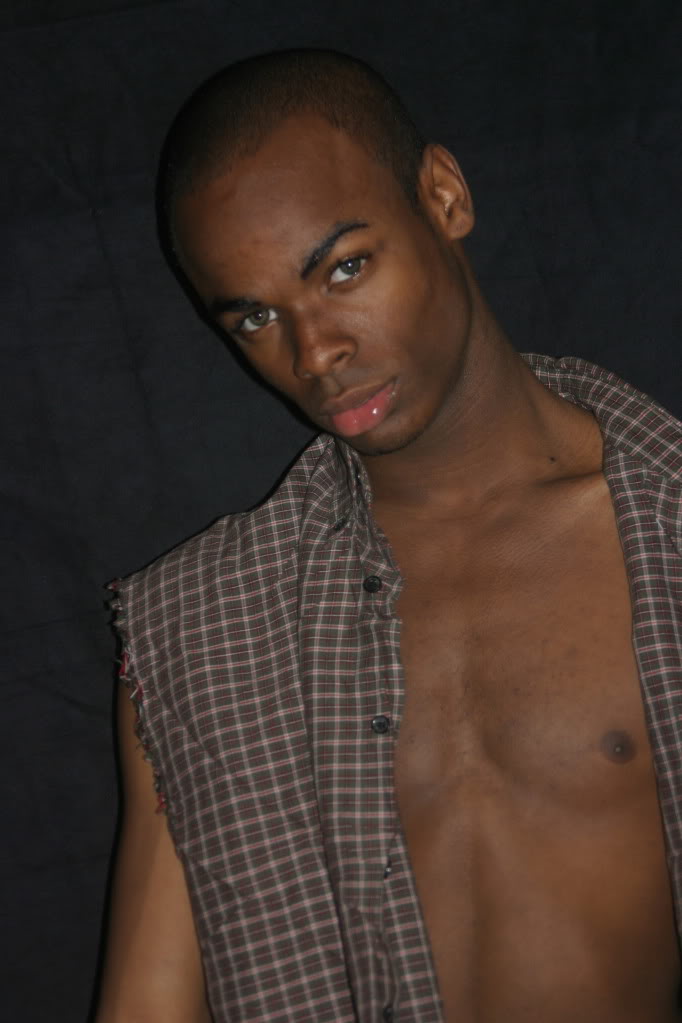 Male model photo shoot of Maurice Cortez White