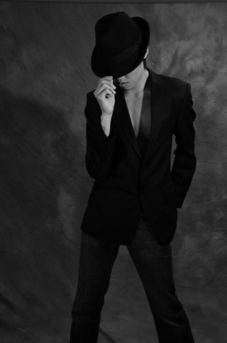 Male model photo shoot of Brian Chen