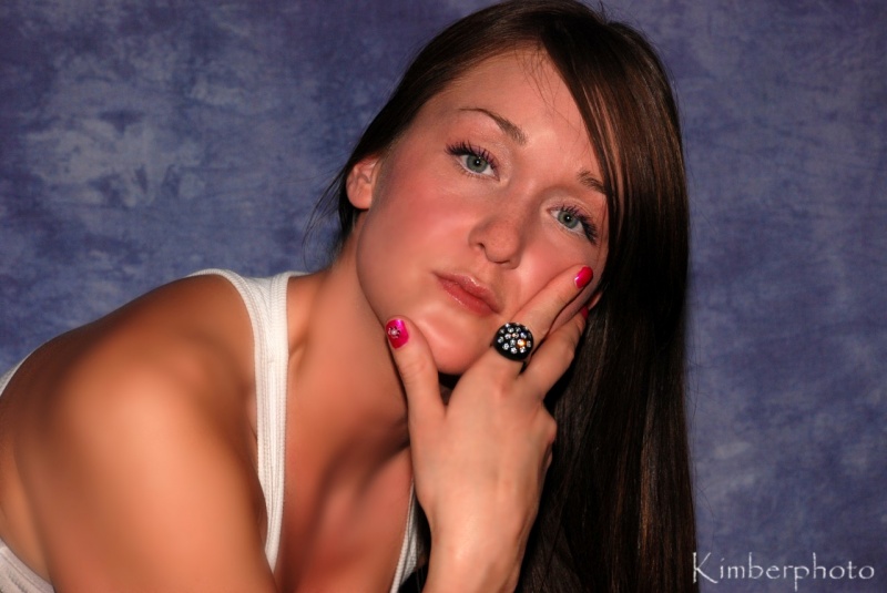 Female model photo shoot of Arleen Kehler