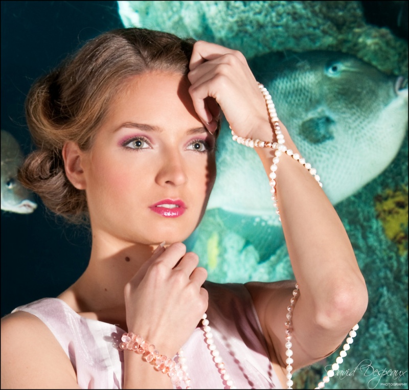 Female model photo shoot of Ellen Wilkins and V E R A in South Carolina Aquarium, Charleston, SC