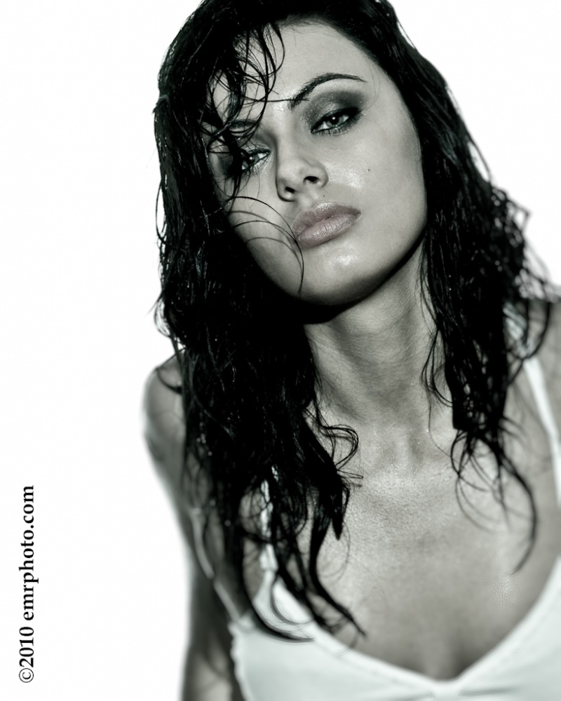 Female model photo shoot of Alexis Carlee
