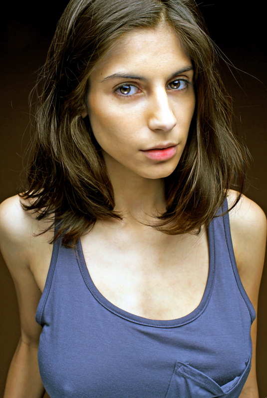 Female model photo shoot of Victoria Murdok