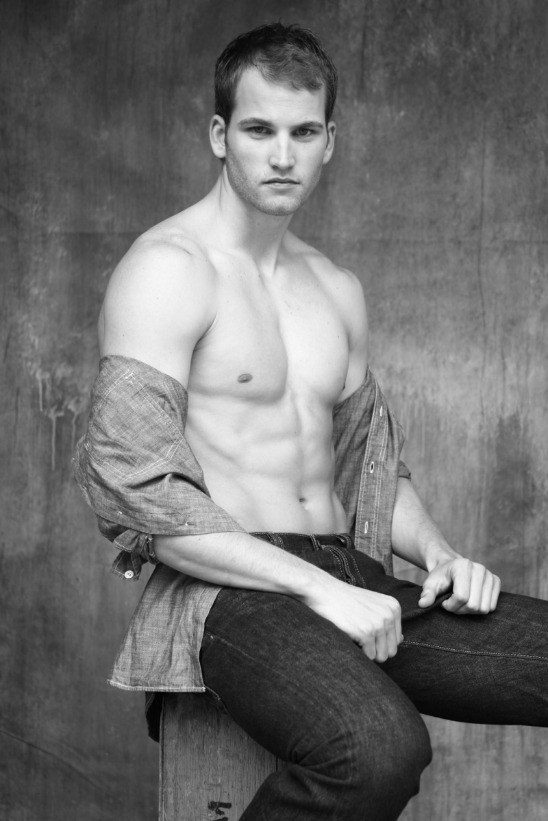 Male model photo shoot of Edward Hurta