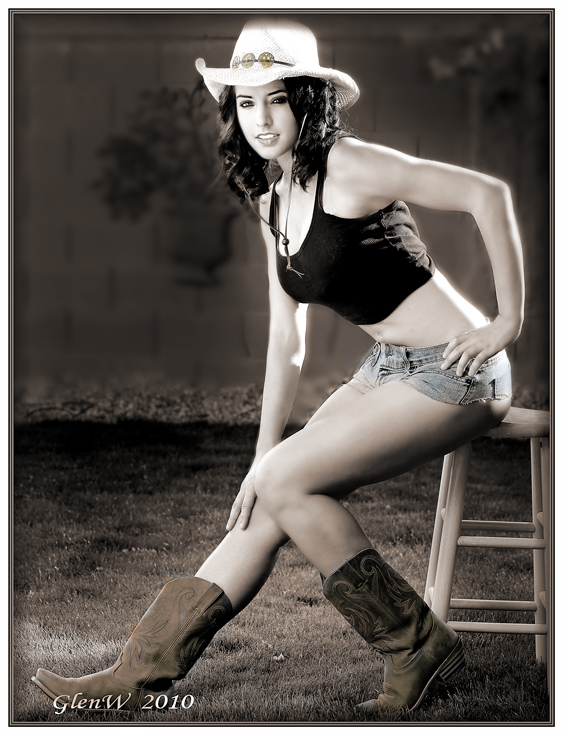 Female model photo shoot of Lynzie C by GlenW in Chandler, AZ