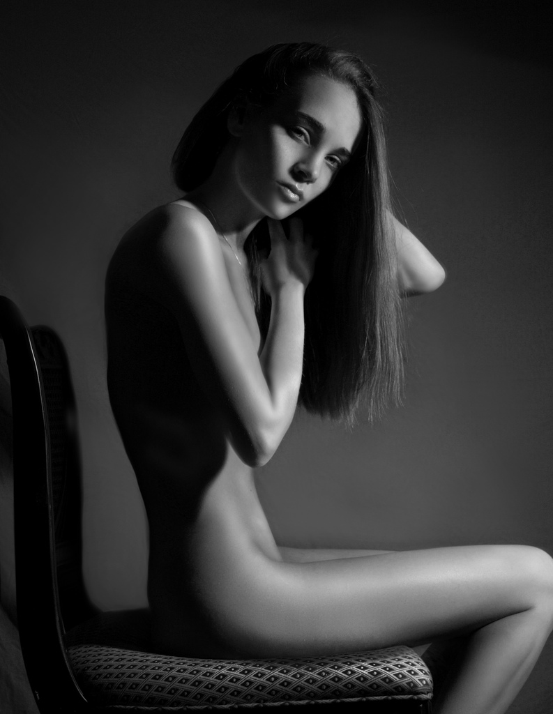 Female model photo shoot of Sylone