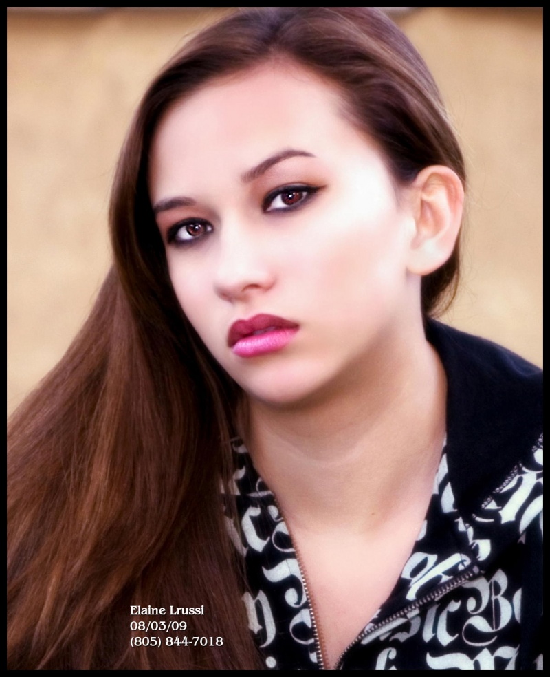 Female model photo shoot of Elaine Marie Larussi