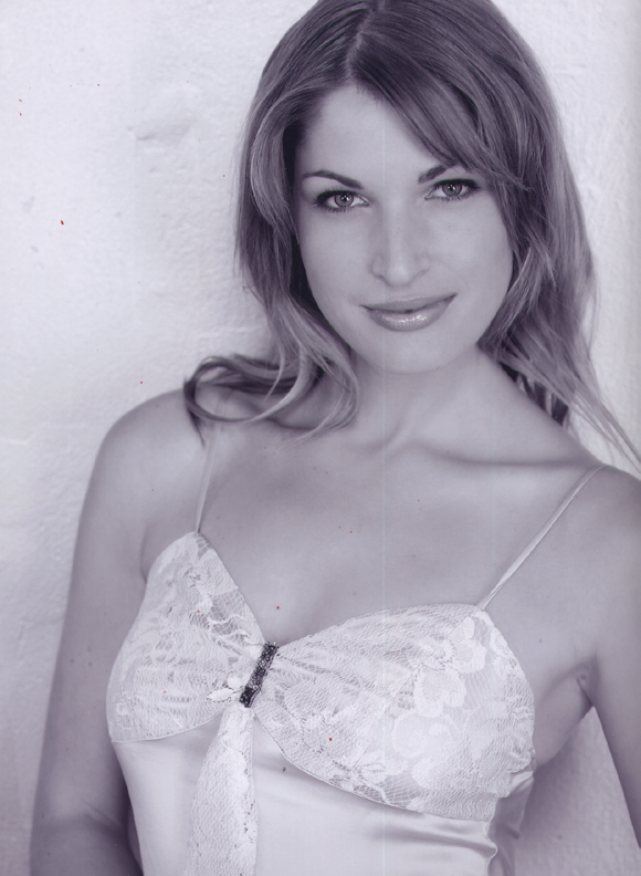 Female model photo shoot of Caroline Grenier