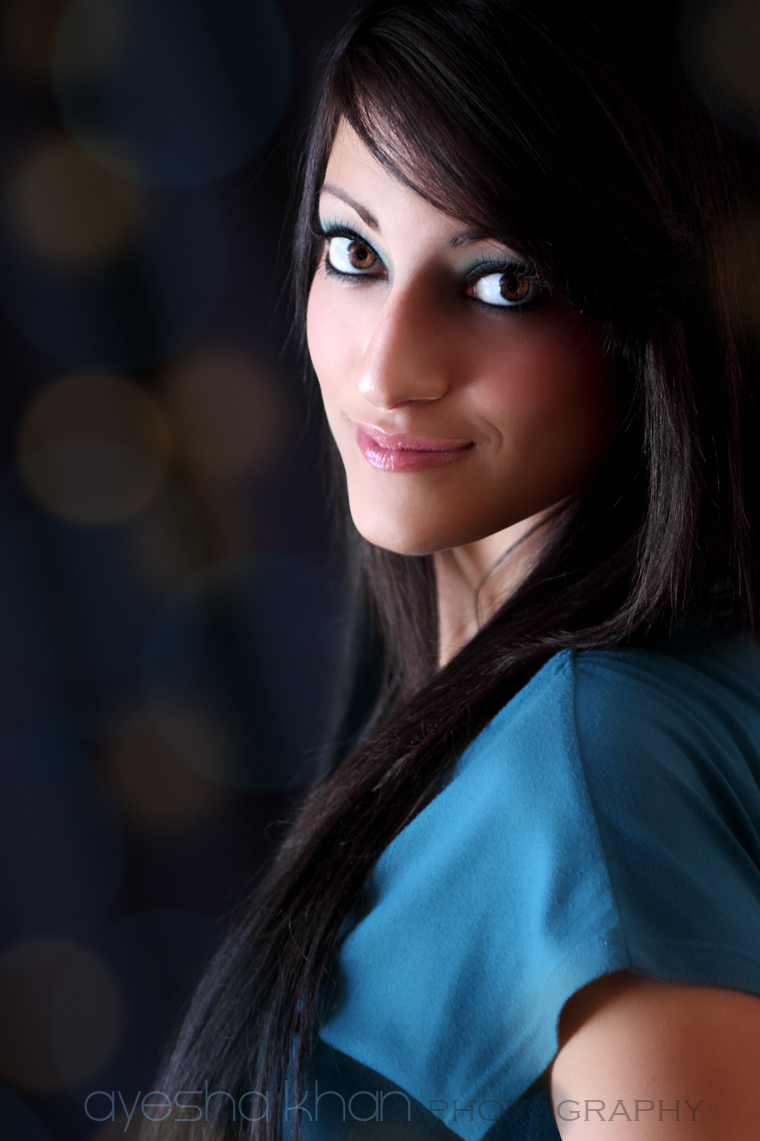 Female model photo shoot of ash_khan