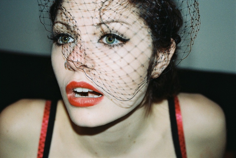 Female model photo shoot of Lucy Dobinson