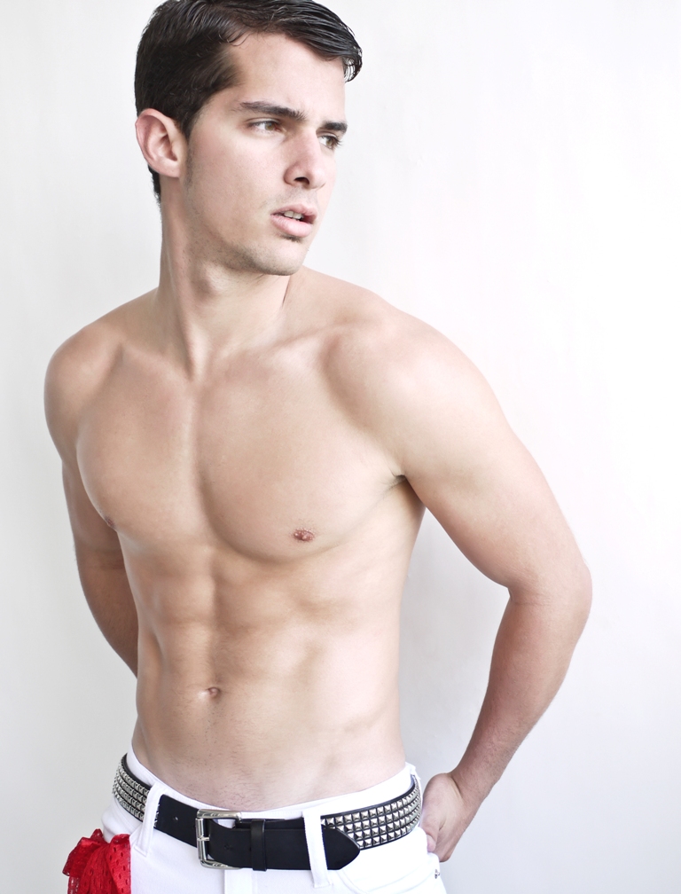 Male model photo shoot of Jorge Galvez