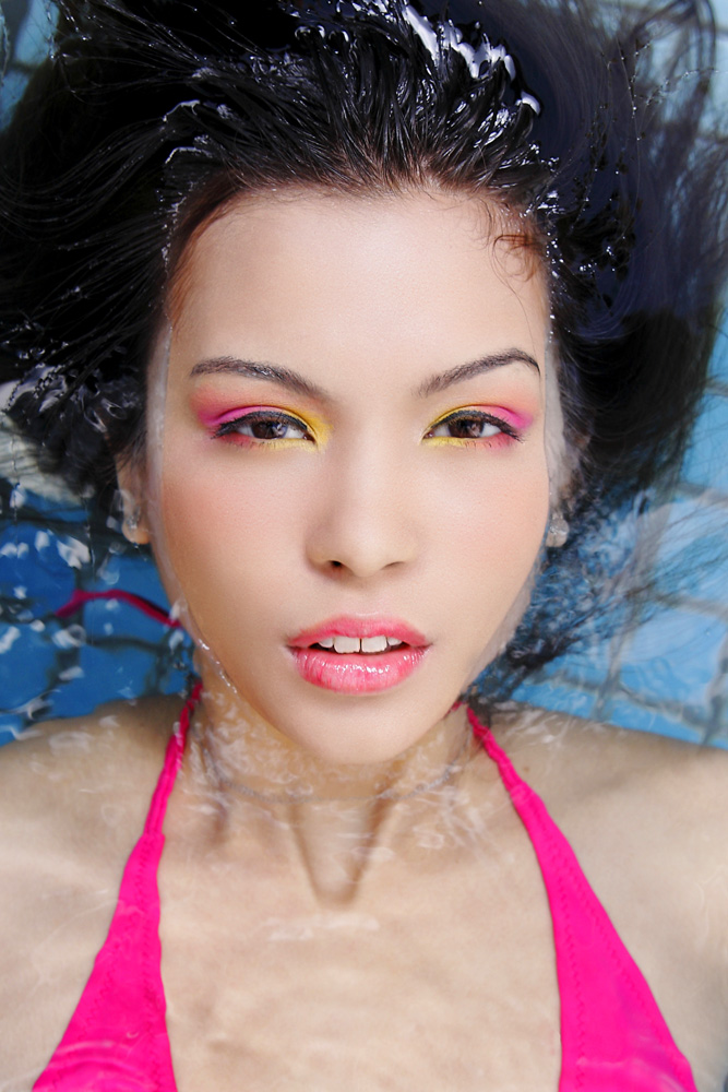 Female model photo shoot of Fann Loo