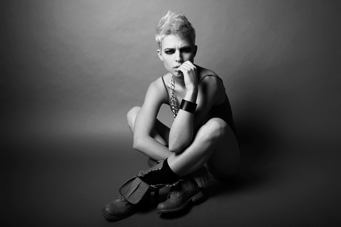 Female model photo shoot of Frankie_IT by Monica Monimix Antonell