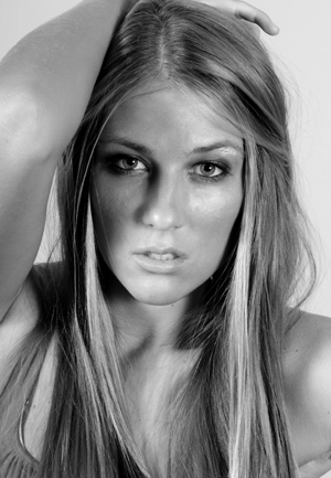 Female model photo shoot of Liz Cano Beauty