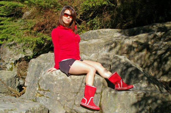 Female model photo shoot of Laura Contreras by Jays pics in Lynn Canyon