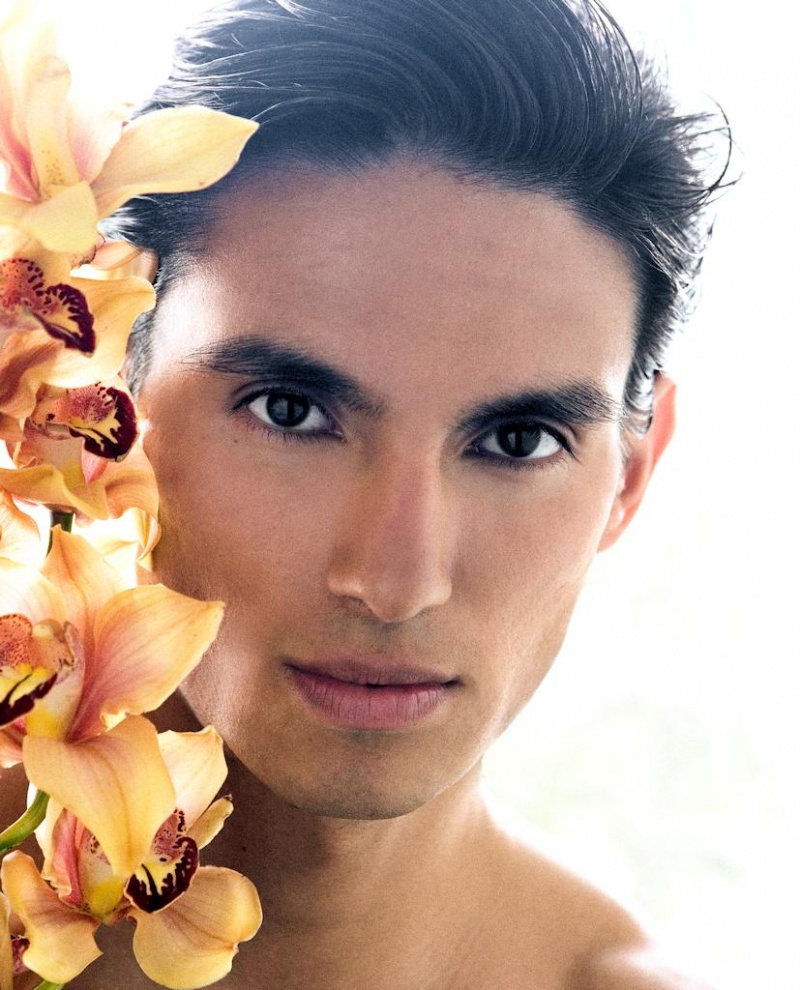 Male model photo shoot of lujani in Paradise Eden 
