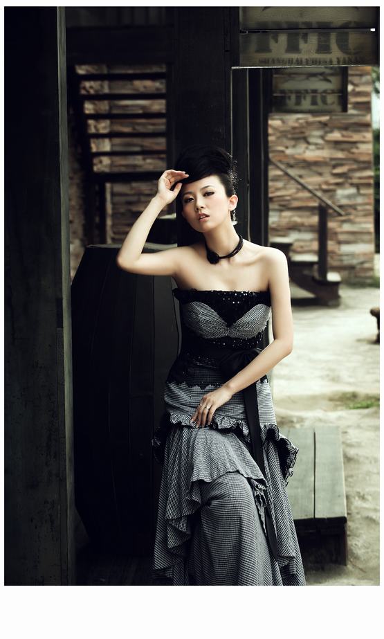 Female model photo shoot of Coco Chen