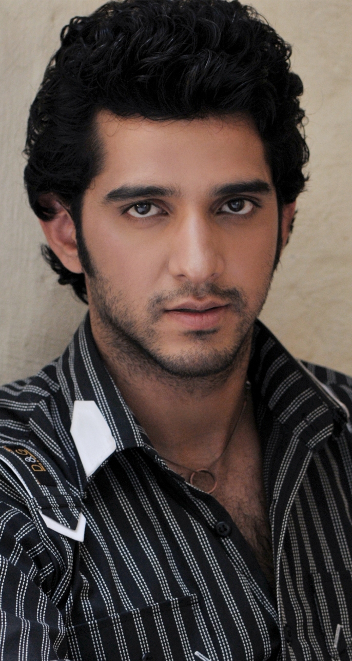 Male model photo shoot of Akash Ali in Lahore, Pakistan
