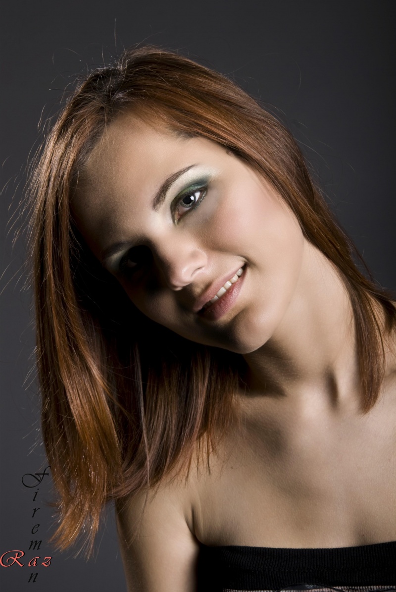 Female model photo shoot of Jeny Candice