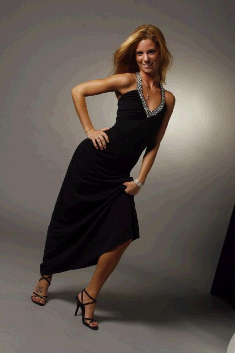 Female model photo shoot of Kera Lynn