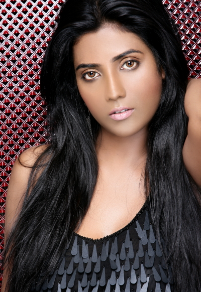 Female model photo shoot of Sanjana Singh