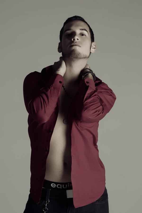 Male model photo shoot of Derrick Jay
