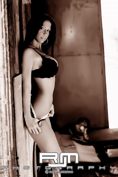 Female model photo shoot of Carmen Alisia Viruet