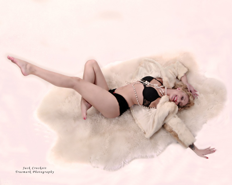 Female model photo shoot of Julianne Carey by Digital Dreams Studio in Bremerton, WA
