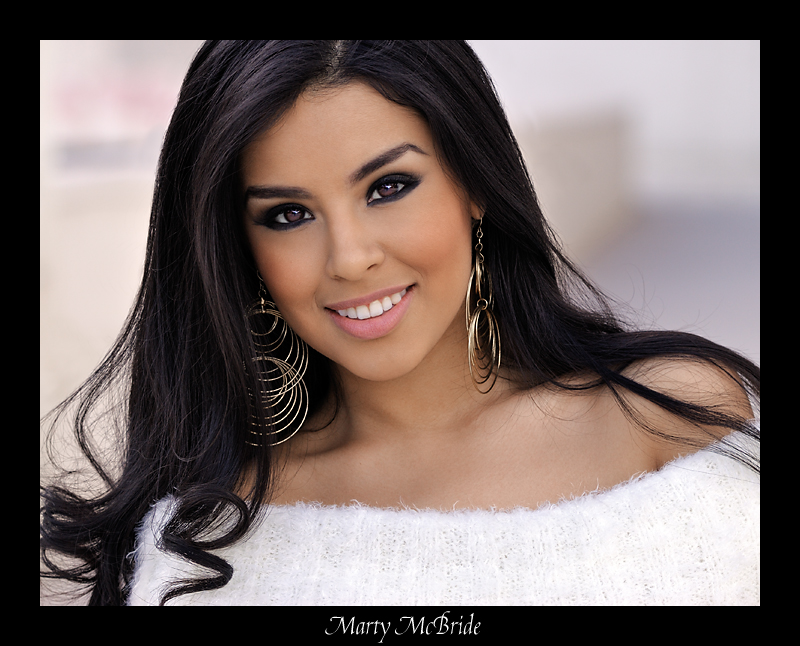 Female model photo shoot of Leticia Castro