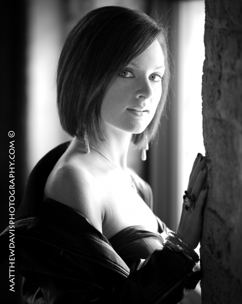 Female model photo shoot of Shannon L C by MatthewDavisPhotography, makeup by makeupbychanel