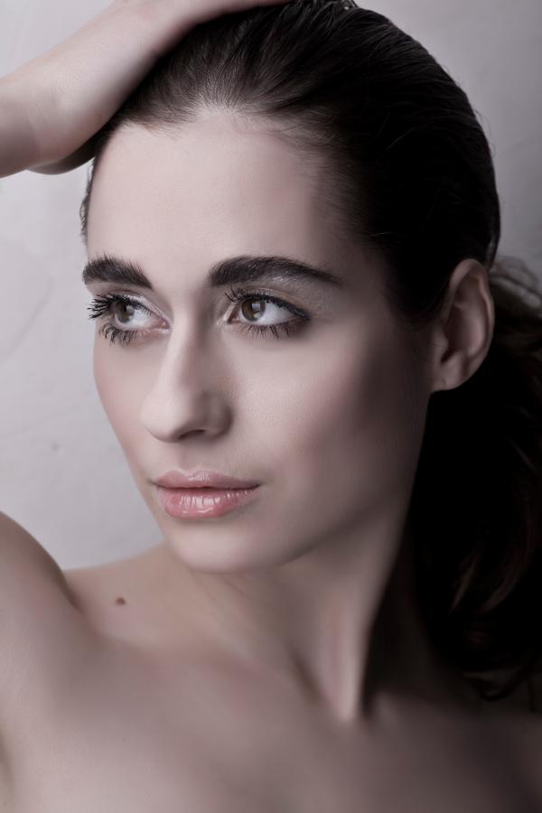 Female model photo shoot of Tanja Marfo MUA in hamburg Germany