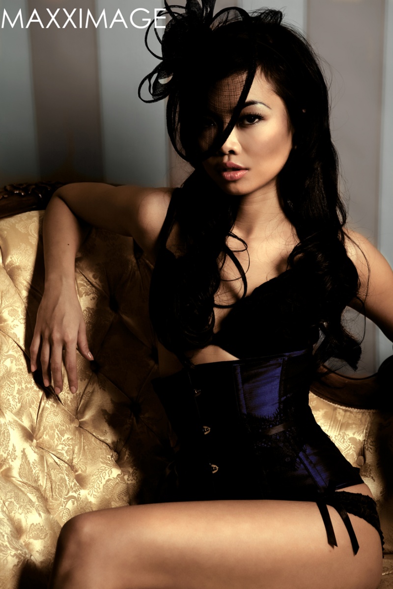 Female model photo shoot of Jo Ma