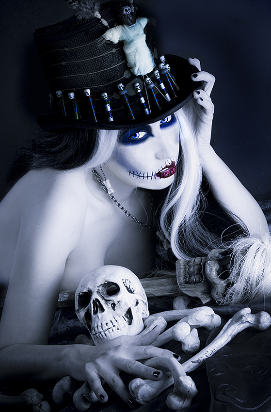 Female model photo shoot of Blu Zombie Designs and Acid PopTart by Kidtee Hello