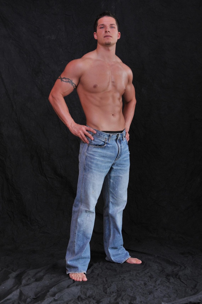 Male model photo shoot of Matt Meredith