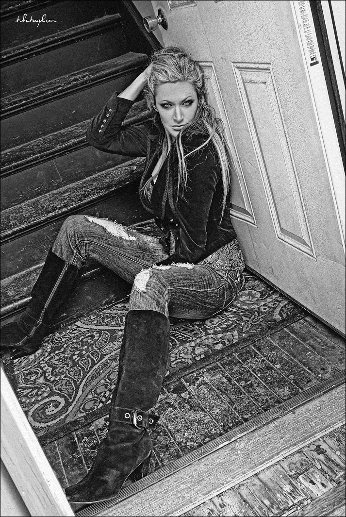 Female model photo shoot of Anne musicmodel in Chicago