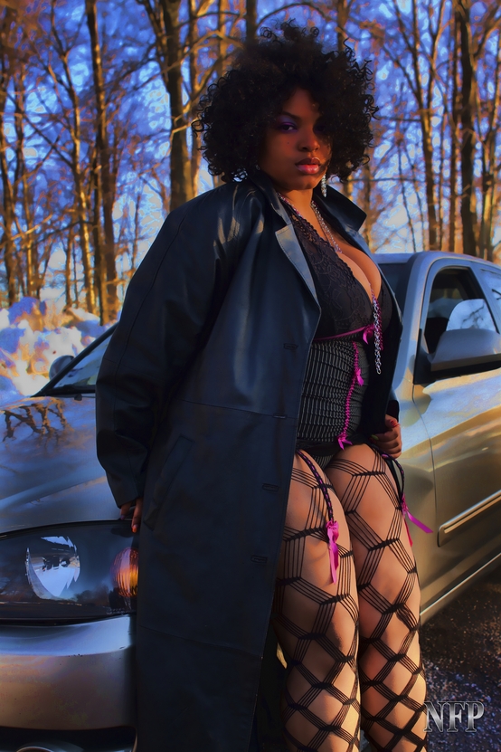 Female model photo shoot of Ms Thickumz by gtplus