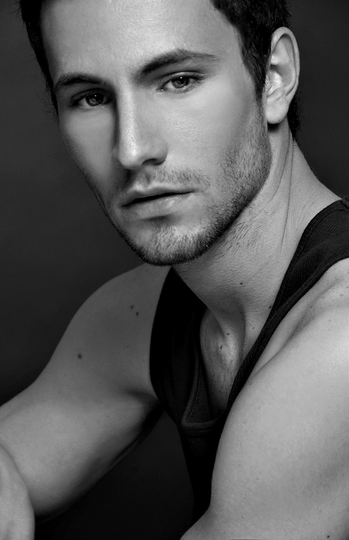 Male model photo shoot of Tom Reinert by Tony Veloz