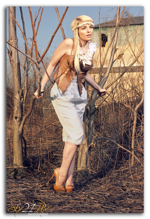 Female model photo shoot of Splash of Beautii by six21pix , wardrobe styled by francis L urrutia