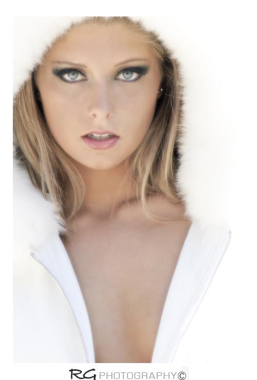 Female model photo shoot of Kayla Manthey