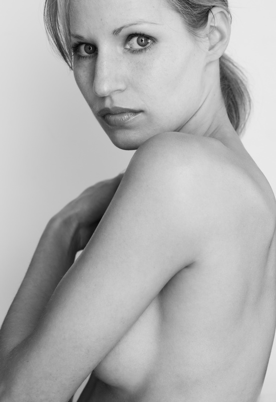 Female model photo shoot of Livvie by Simoa H Grendola