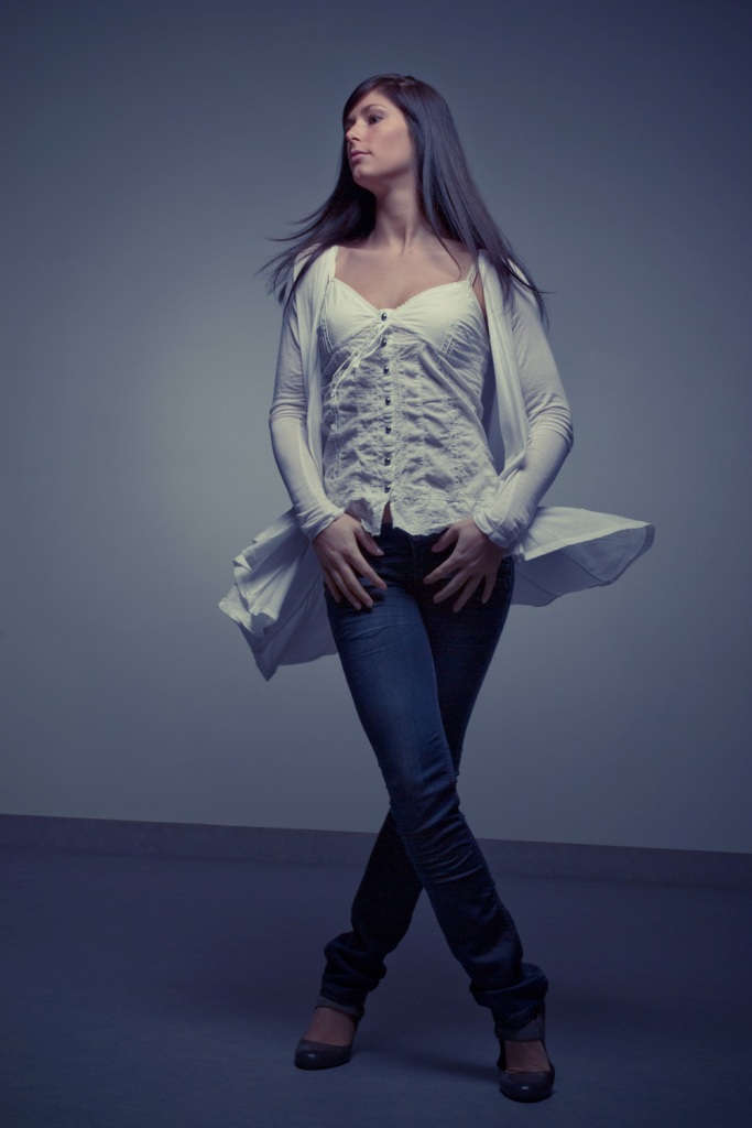 Female model photo shoot of Kim_88