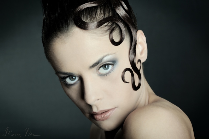 Female model photo shoot of Julia Rinkl