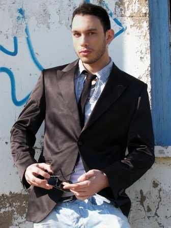 Male model photo shoot of Bruno Silva