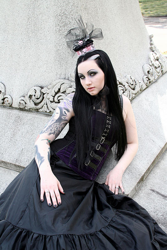 Female model photo shoot of scream queen nikki by Envy - Art, clothing designed by Blu Zombie Designs