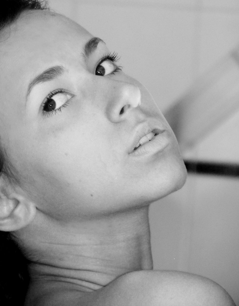 Female model photo shoot of Anna S.