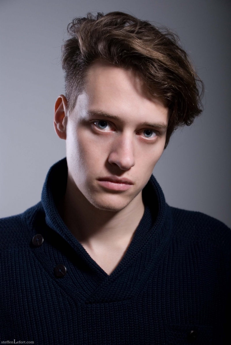 Male model photo shoot of Steffen Lefort