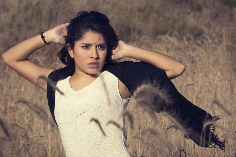 Female model photo shoot of Viridiana Huerta
