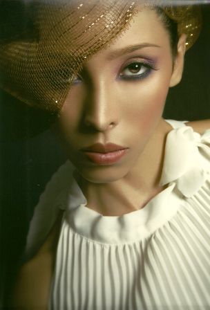 Female model photo shoot of Andrea Buitrago