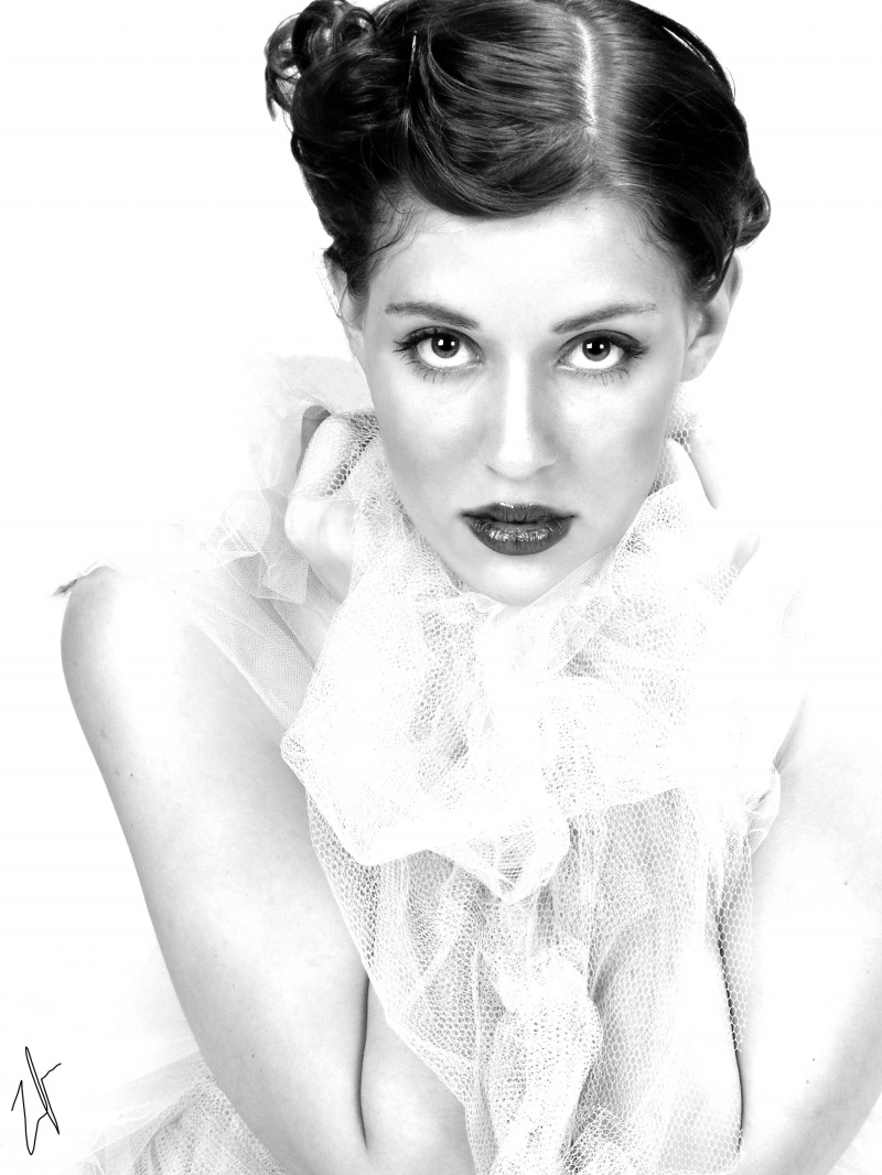 Female model photo shoot of Zoey Heath, makeup by Asha - Makeup Artist